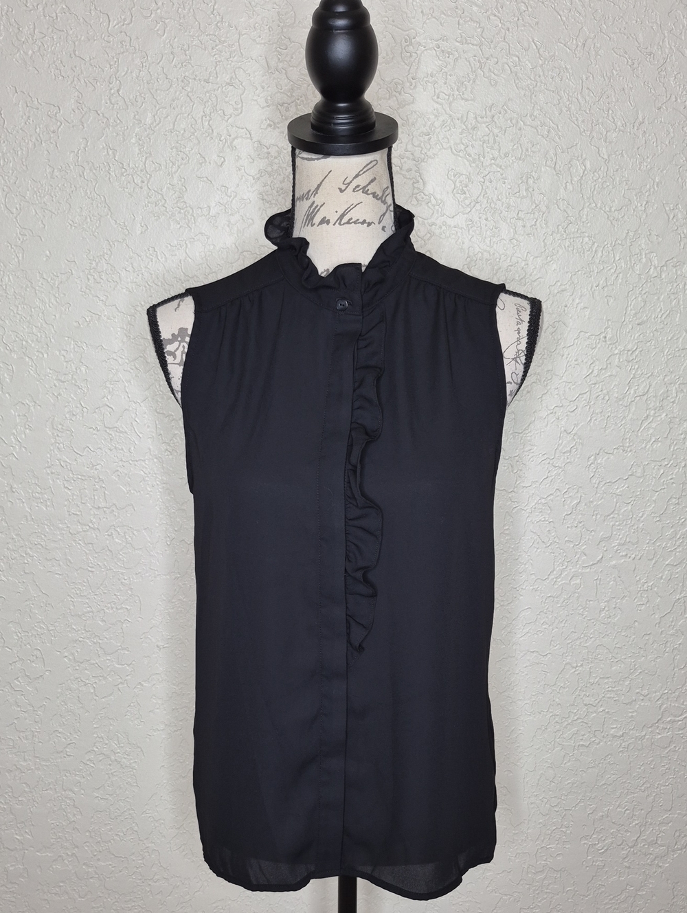 Ann Taylor Factory Sleeveless Button Front Top Size S